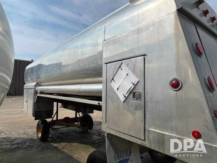 2011-progress-tank-petroleum-body-(jn3066)-image-10