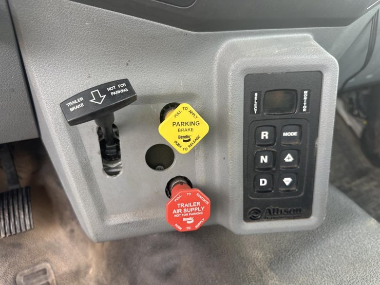 ford-f750-image-29