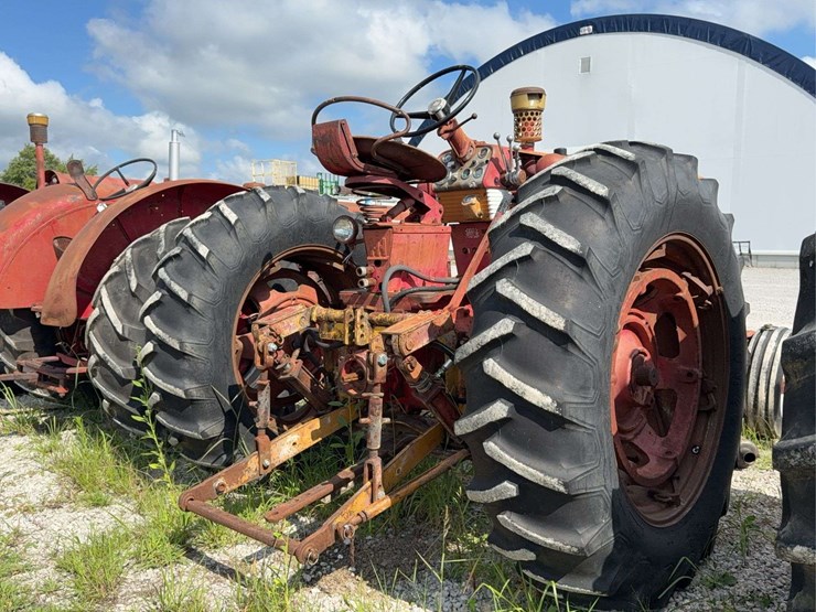 farmall-560-diesel-image-4