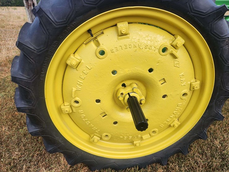john-deere-b-image-29