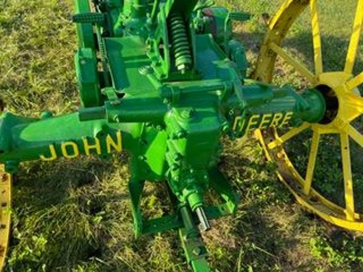 john-deere-b-image-7