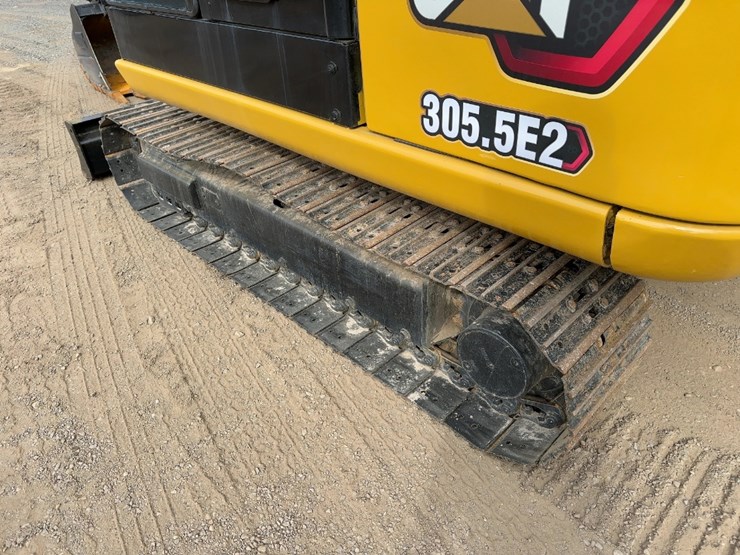 2021-caterpillar-305-image-27