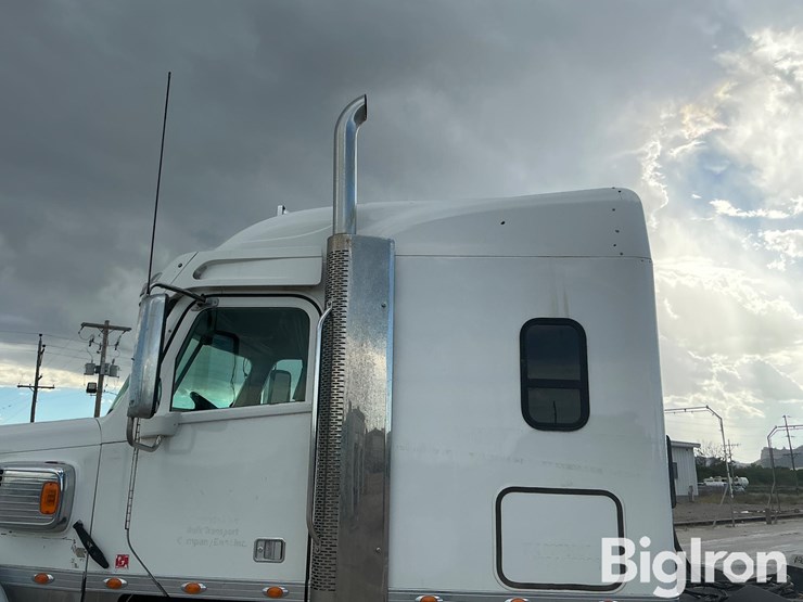 2013-freightliner-coronado-132-image-13