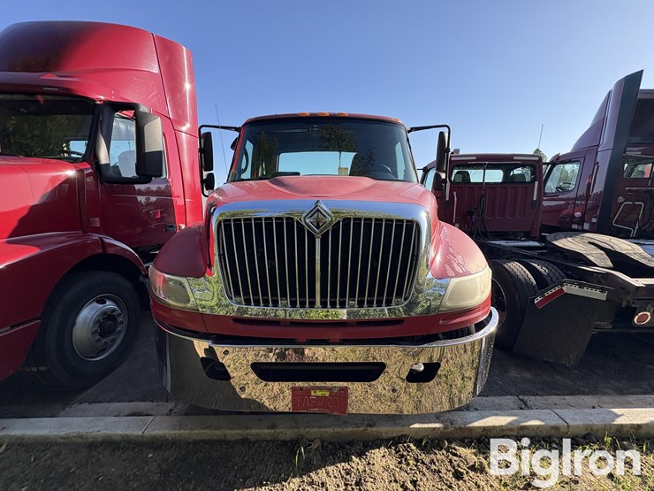 2007-international-durastar-4400-image-2