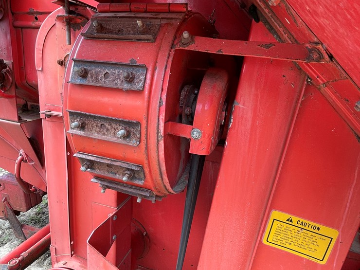 massey-ferguson-510-image-41