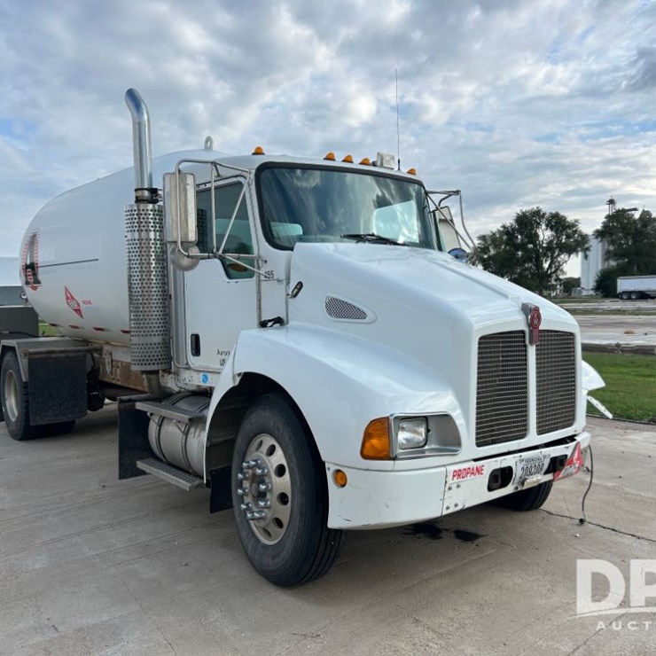2003 Kenworth Truck (CP1130, Unit 4650)