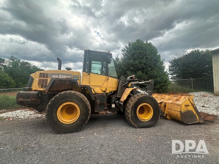 2013-komatsu-wa250pz-image-1