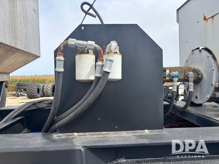 2012-behnke-dry-tender-trailer-(gp11554)-image-60