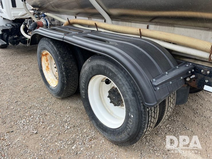 2009-ihc-durastar-4400-truck-(jn3095,-unit-537)-image-40