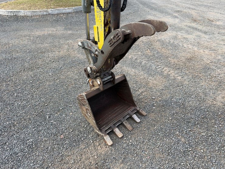 2008-wacker-neuson-38z3-image-12