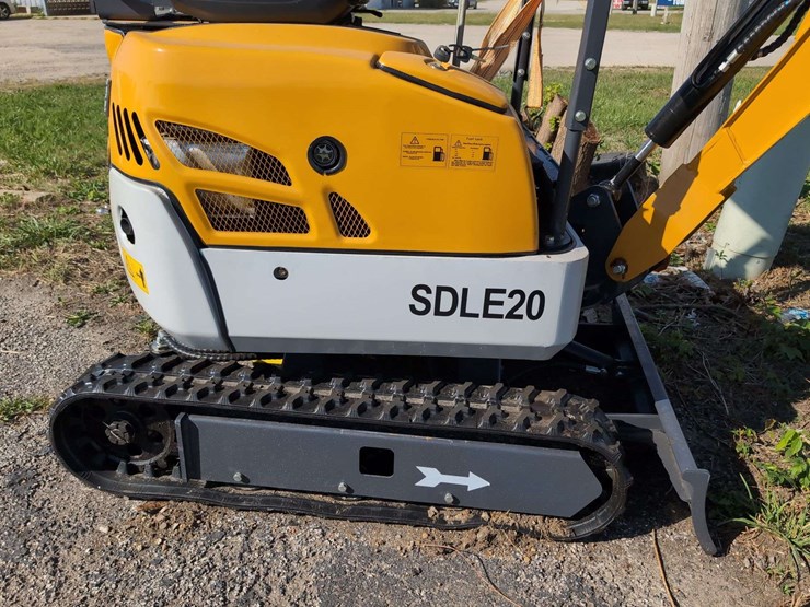 (1)-mini-excavator-sdle20-with-yanmar-engine---diesel---damaged-hose-image-3