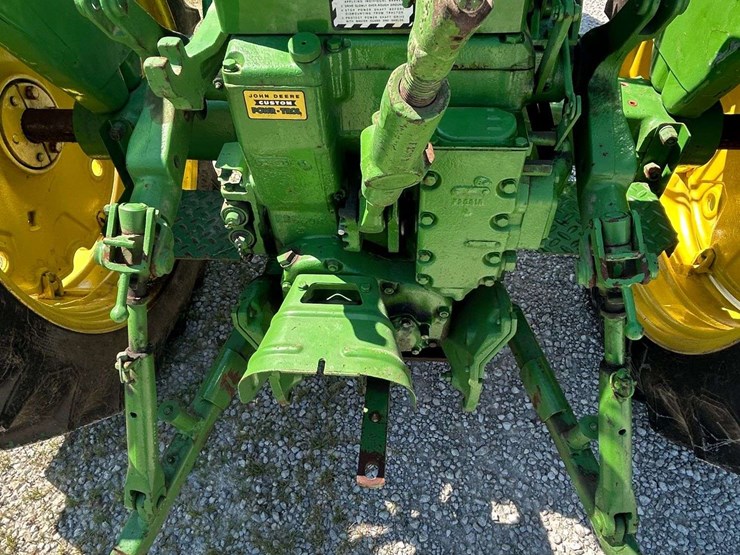 1957-john-deere-720-image-11