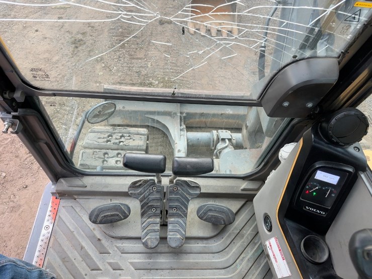 2018-volvo-ecr88d-image-40