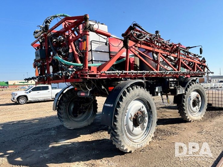 2015-case-ih-patriot-4440-image-9