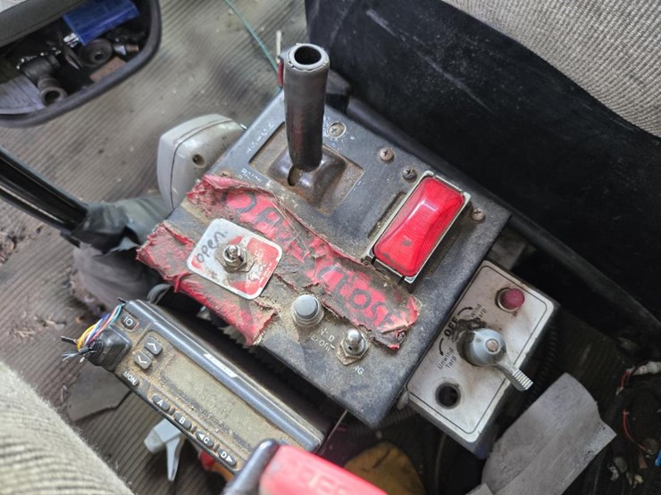 2002-kenworth-t800-image-59