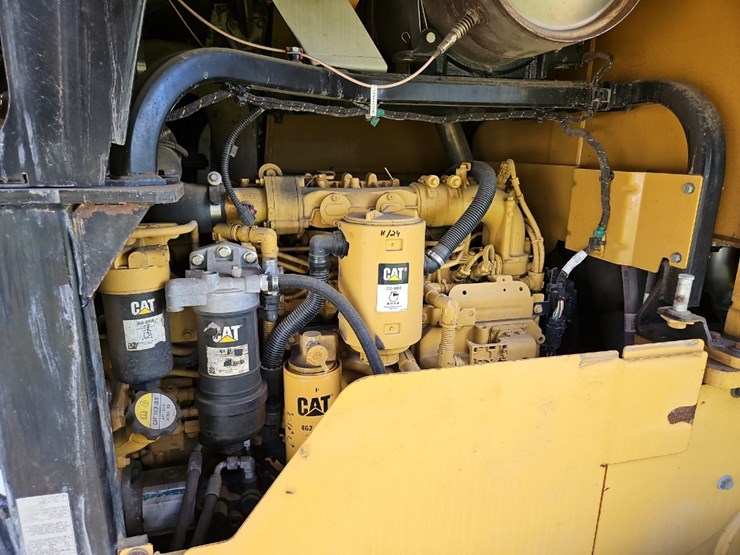2013-caterpillar-924k-image-15