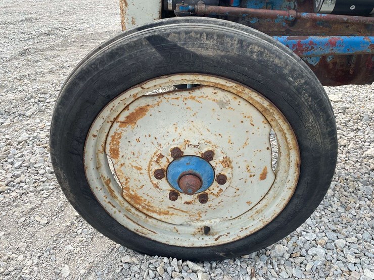 ford-8n-image-16