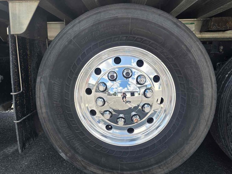 2021-kenworth-t880-image-14