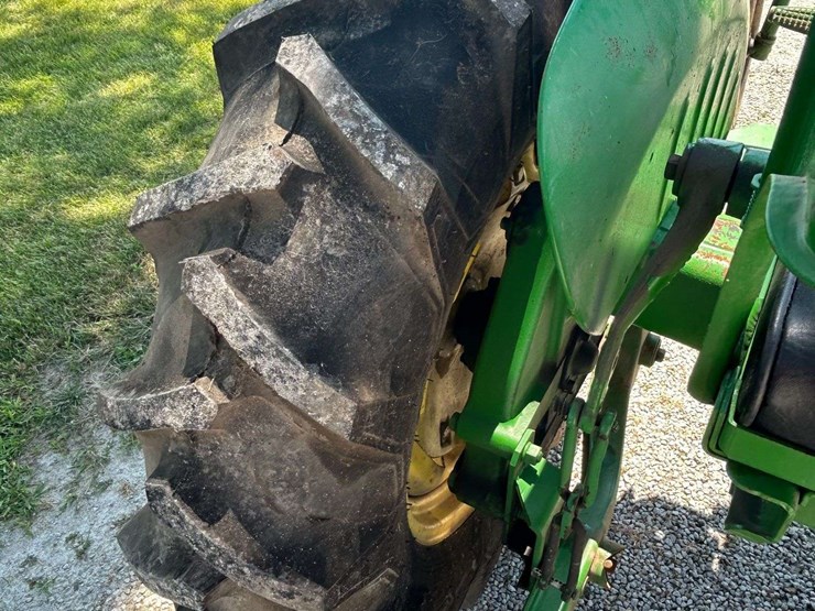john-deere-m-image-8