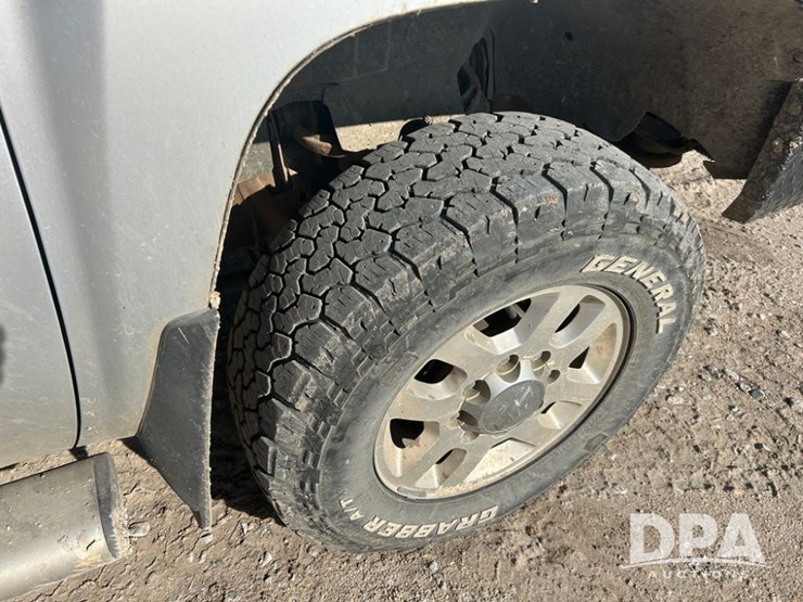 2012-chevrolet-2500hd-image-15