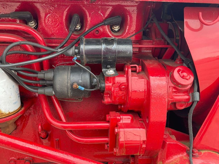 farmall-140-image-33