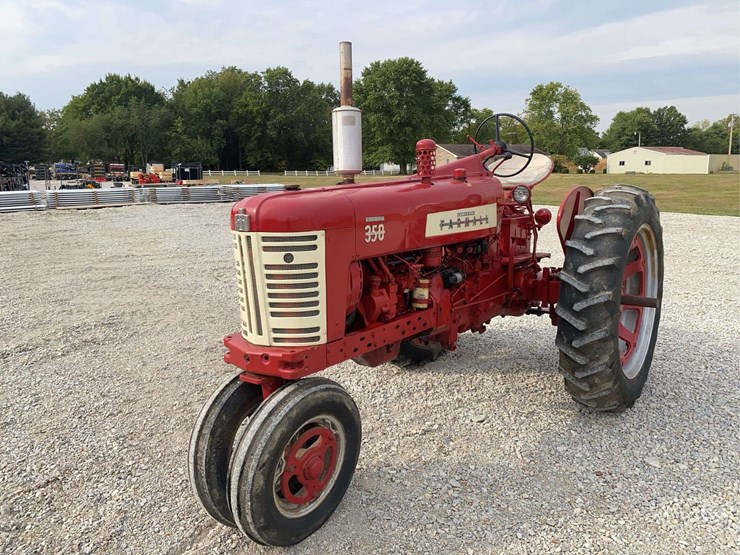 farmall-350-diesel-image-11