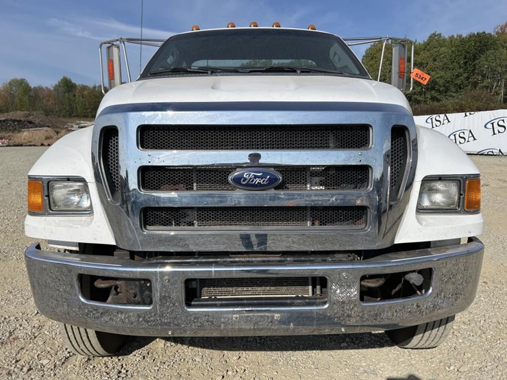 ford-f750-image-8
