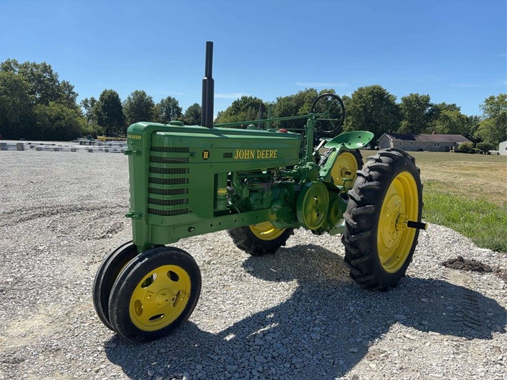 john-deere-h-image-1