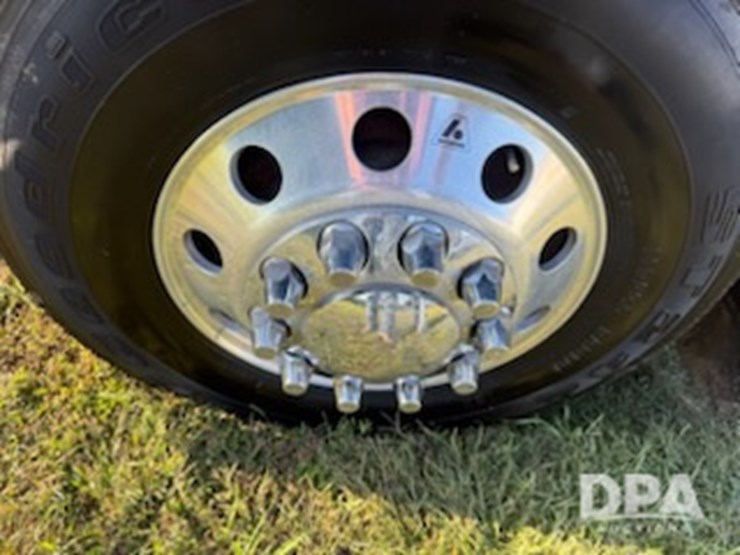 2013-peterbilt-389-truck-(jm627)-image-95