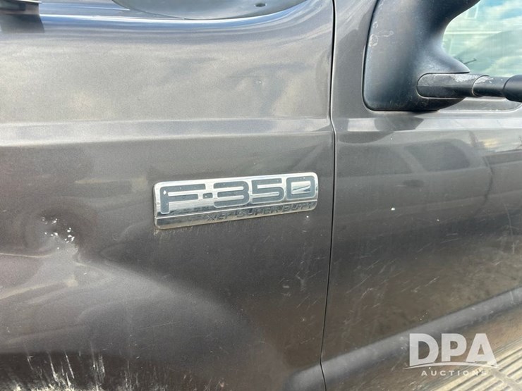 2005-ford-f350-xlt-image-3