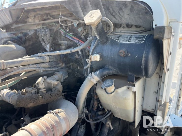 2009-kenworth-t370-image-75