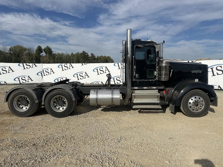 2009-kenworth-w900-image-6