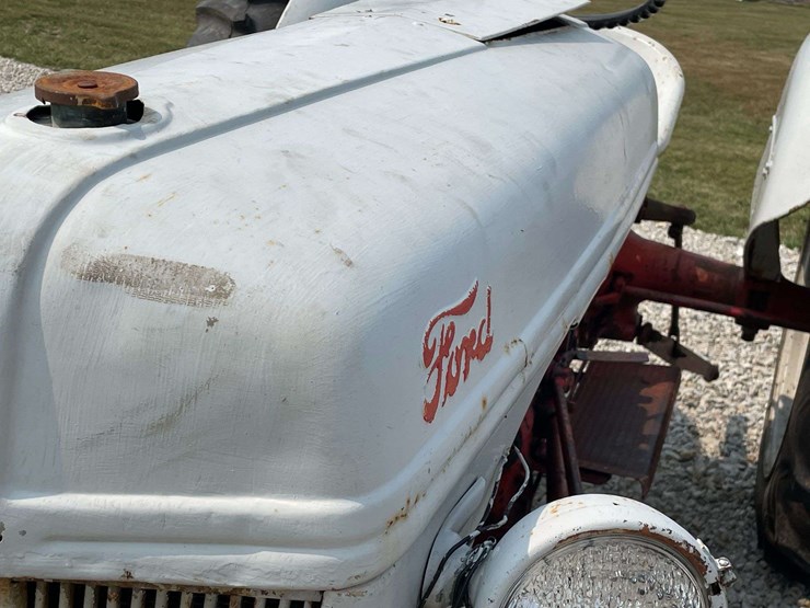 ford-8n-image-11