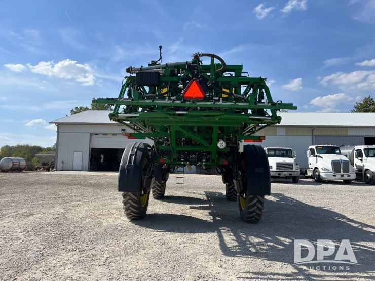 2019-john-deere-r4045-image-13