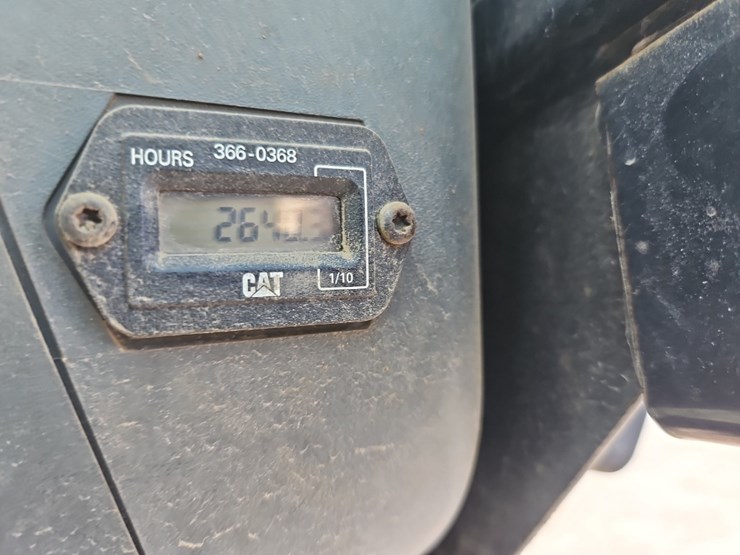 2011-caterpillar-257b3-image-26