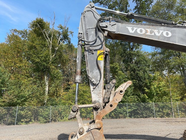 2019-volvo-ec220el-image-14