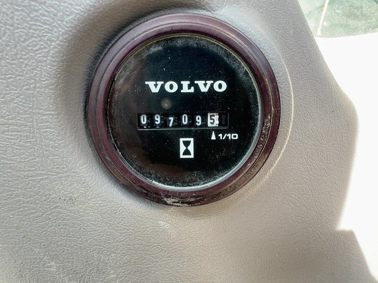 2019-volvo-ec220el-image-40