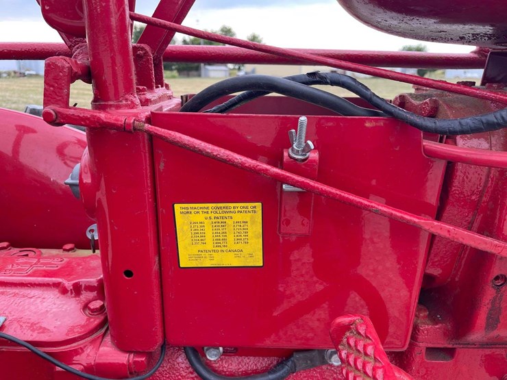 farmall-140-image-57