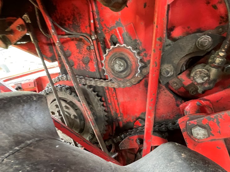 massey-ferguson-510-image-19