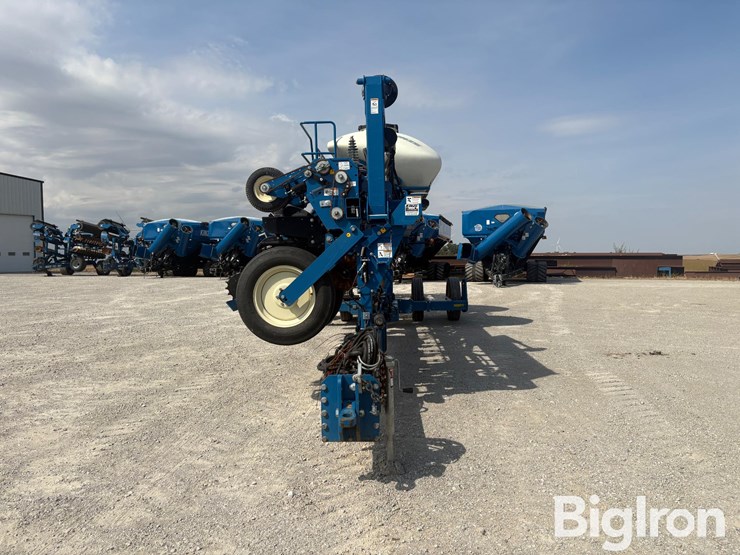 2019-kinze-3600-image-2