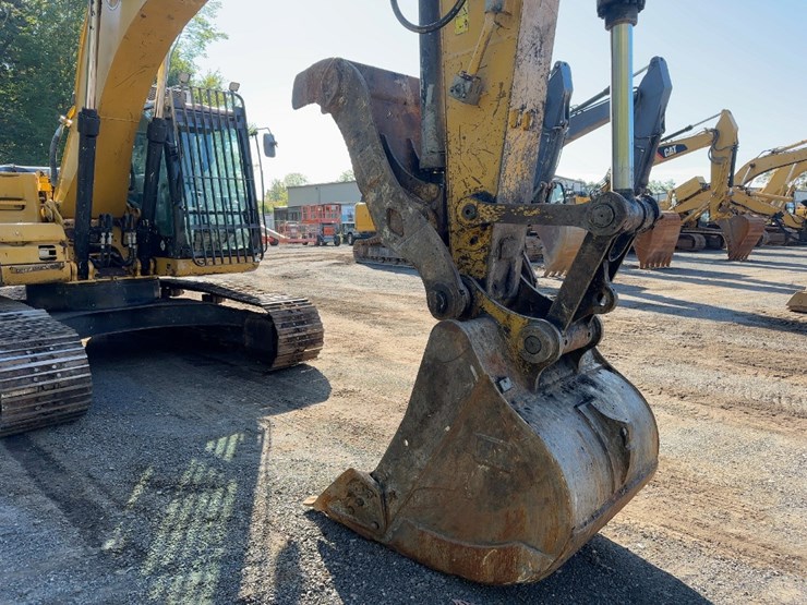 2011-caterpillar-320dl-image-8