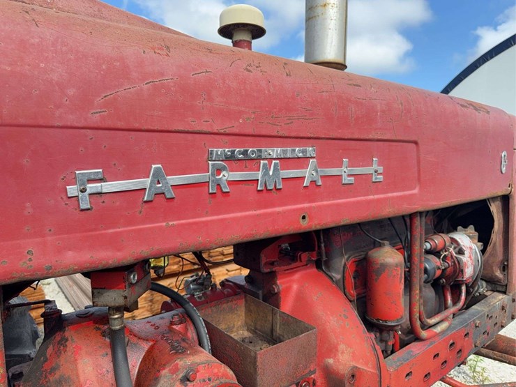 farmall-400-image-36