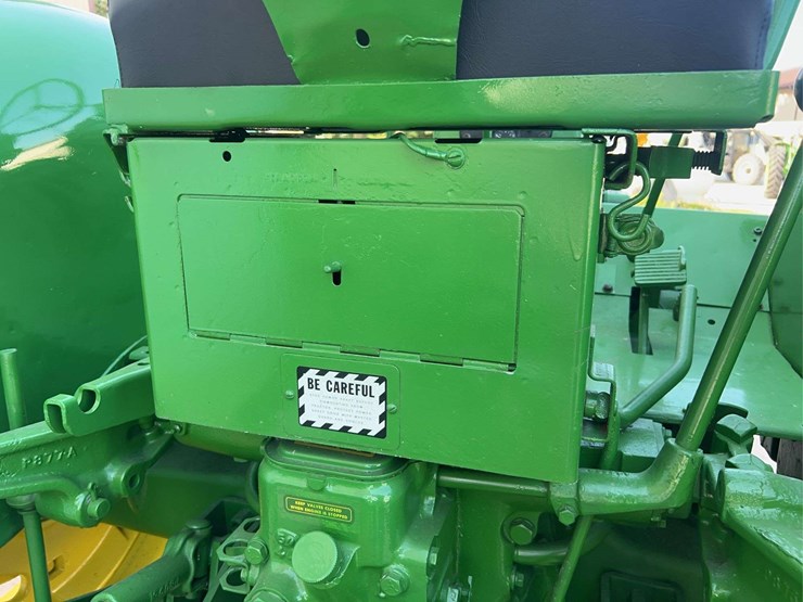 1955-john-deere-70-image-48