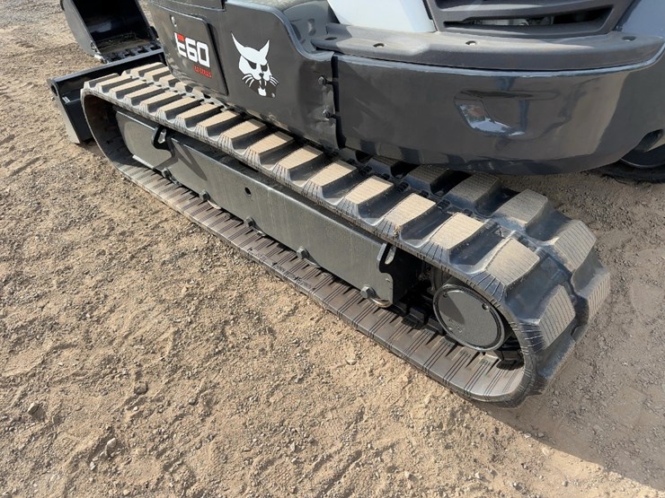 2023-bobcat-e60-image-22