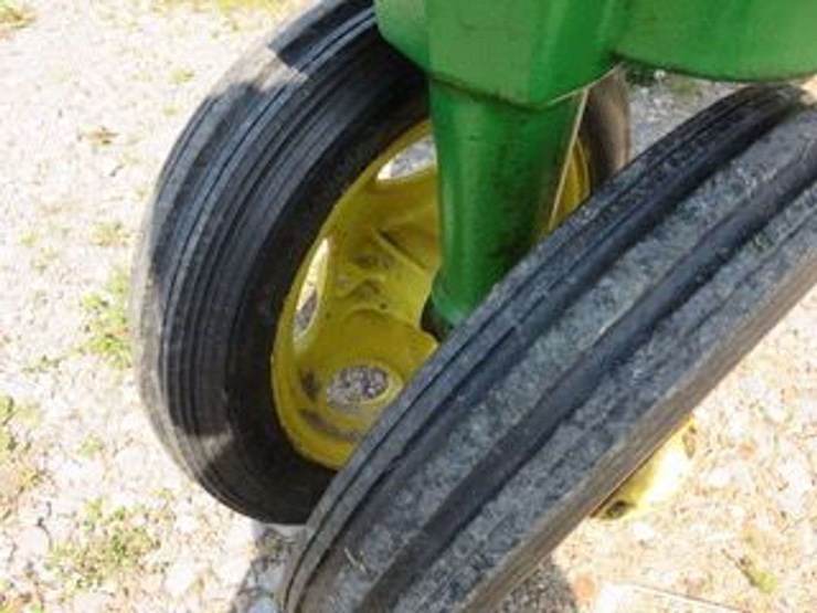 john-deere-h-image-6