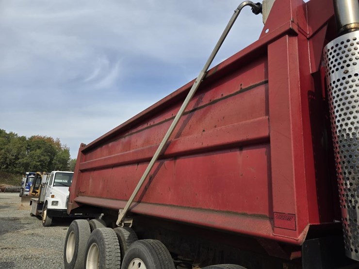 2002-kenworth-t800-image-21