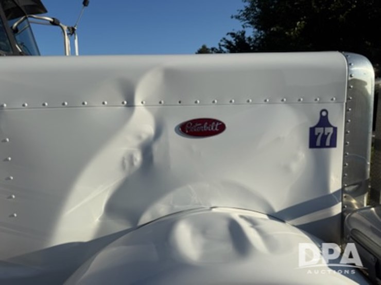 2013-peterbilt-389-truck-(jm627)-image-105