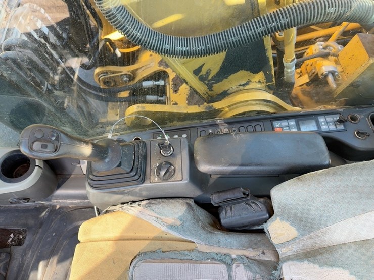 2011-caterpillar-320dl-image-37