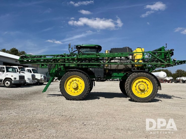 2019-john-deere-r4045-image-18