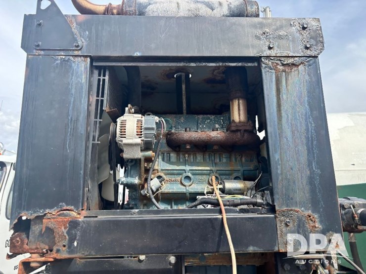 2015-behnke-dry-tender-trailer-(gp11556)-image-22